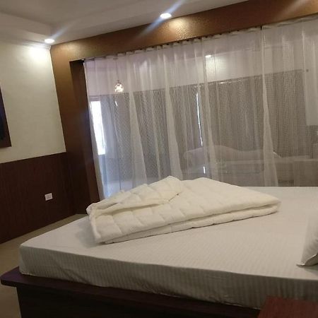 Hotel Utsav Dehradun Dış mekan fotoğraf