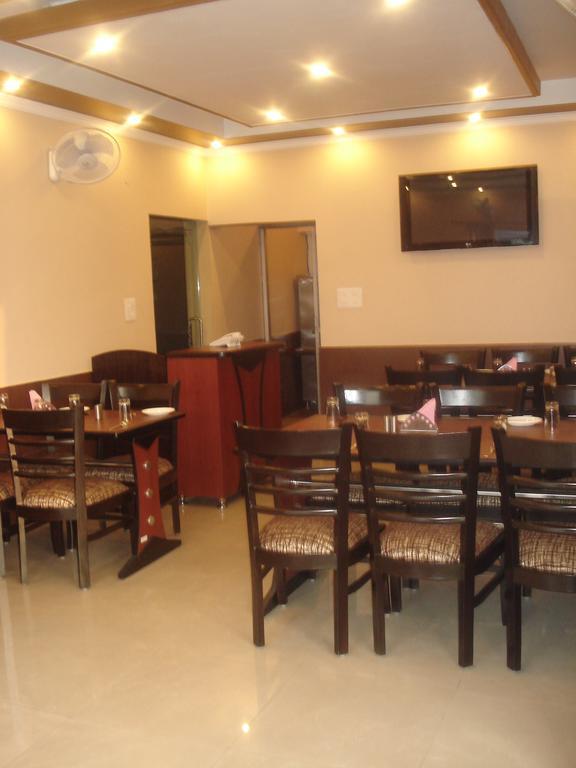 Hotel Utsav Dehradun Dış mekan fotoğraf