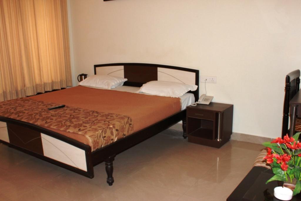 Hotel Utsav Dehradun Dış mekan fotoğraf