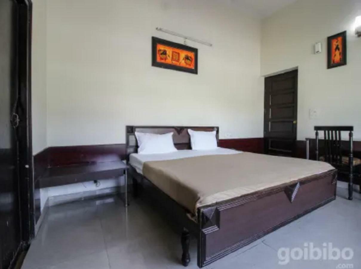Hotel Utsav Dehradun Dış mekan fotoğraf