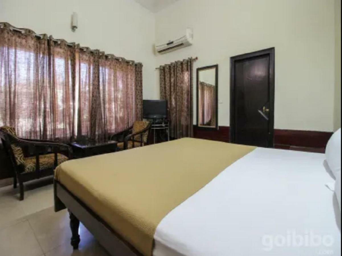 Hotel Utsav Dehradun Dış mekan fotoğraf