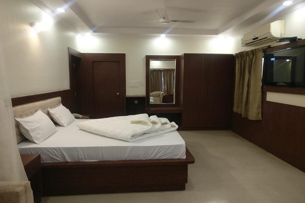 Hotel Utsav Dehradun Dış mekan fotoğraf