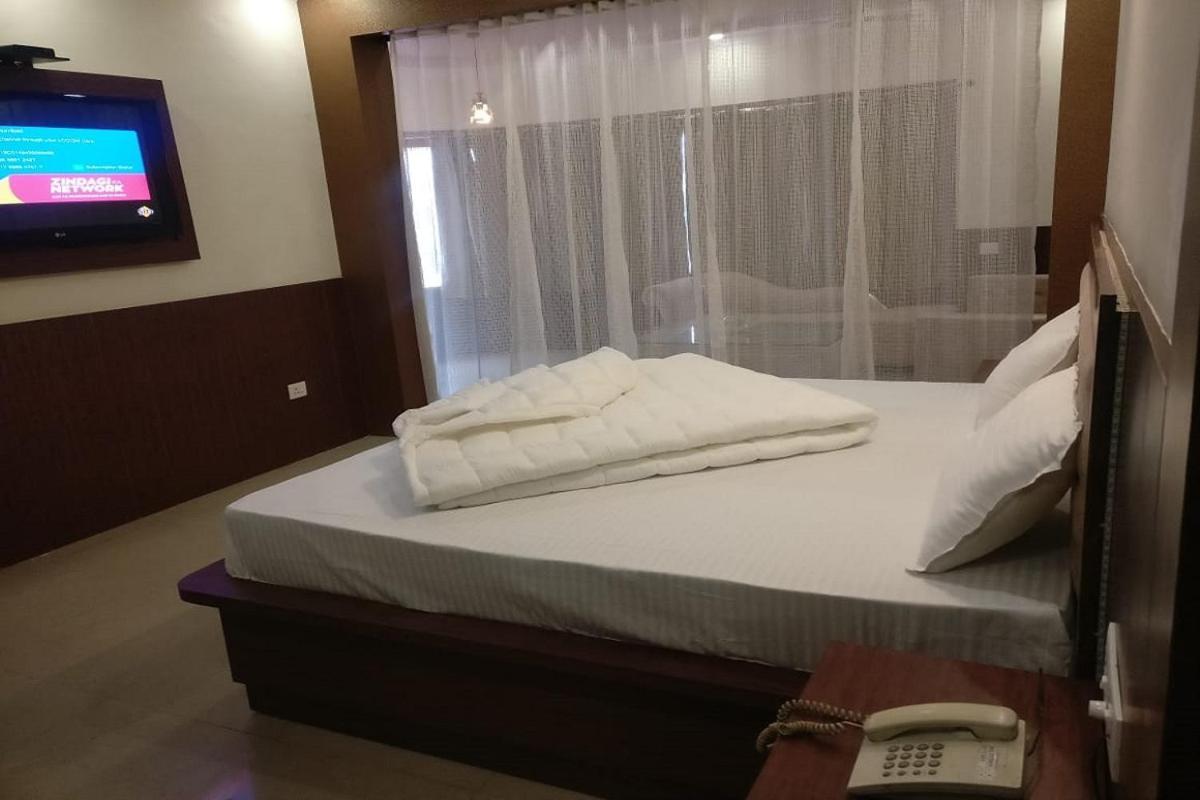 Hotel Utsav Dehradun Dış mekan fotoğraf